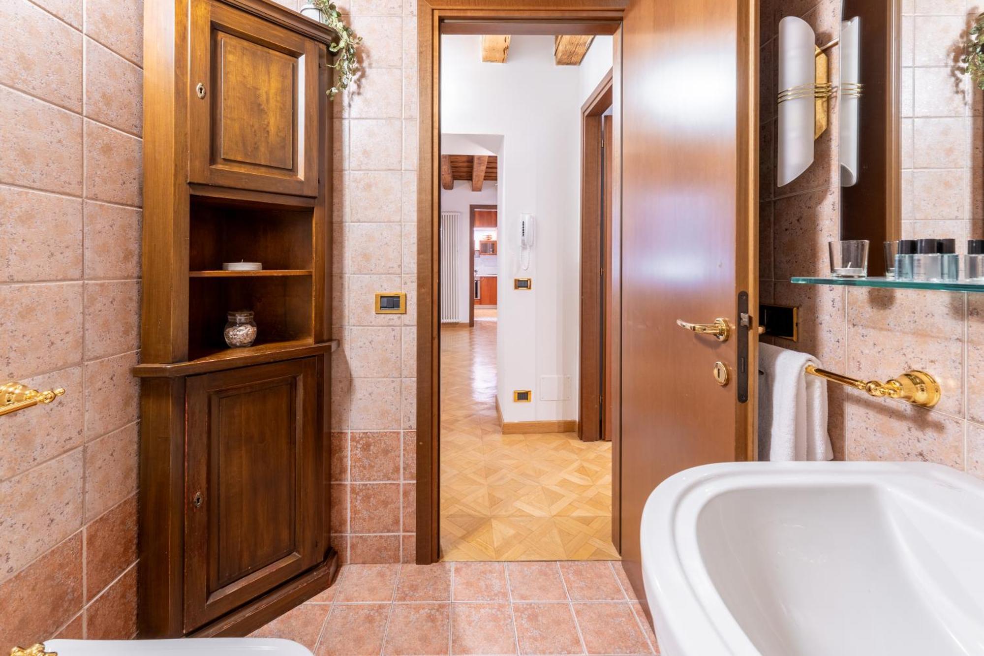 Sgarzerie Luxury Flat 2 Rooms 120Mq Verona Buitenkant foto