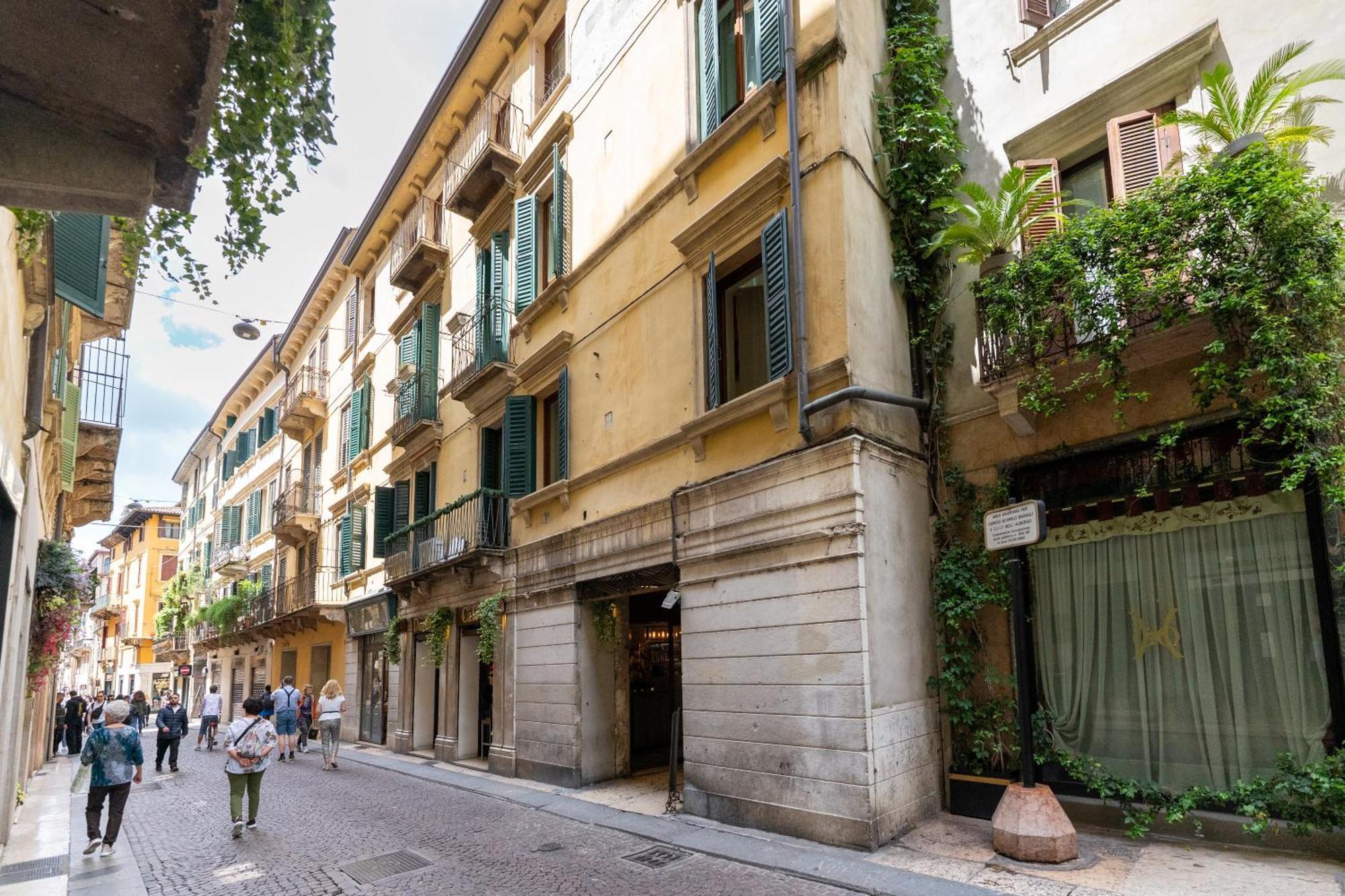 Sgarzerie Luxury Flat 2 Rooms 120Mq Verona Buitenkant foto